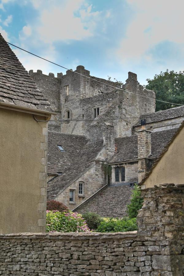 The Bothy Beverston Castle Tetbury Extérieur photo